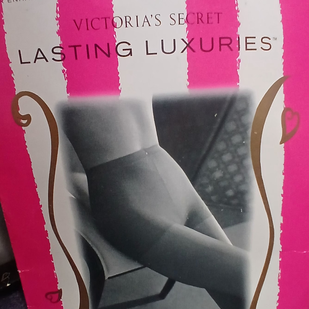 Victoria's Secret Pink and White Lingerie for Legs
